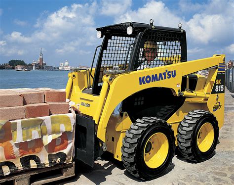 komatsu sk 815 skid steer loader|SK815.